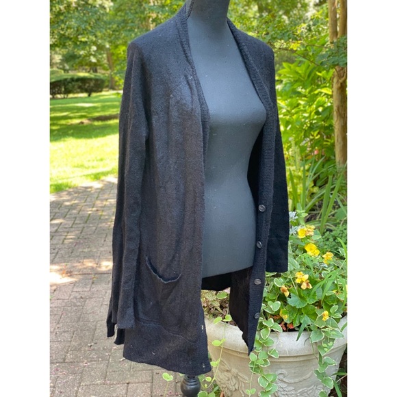 💖!! LAST CHANCE!!!
American Eagle Outfitters| Black Button up Cardigan With - Picture 2 of 9